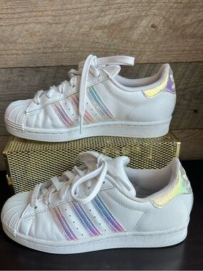 Adidas Superstar J White Silver Metallic - Size 4.5 Youth (Fits Women’s 6)